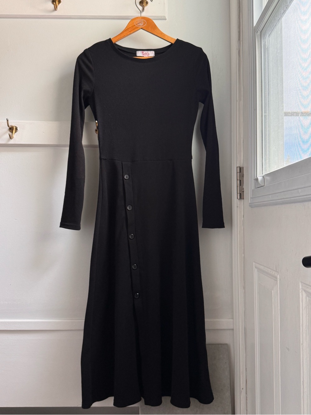 Black Long Sleeve Button-Front Maxi warm autumn Dress